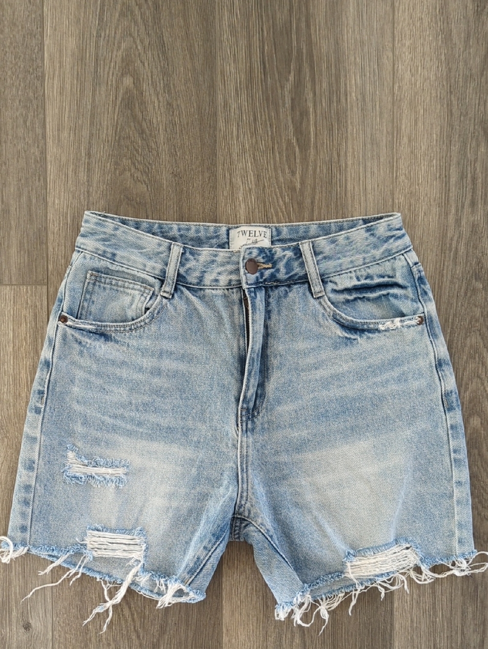 Twelve By Ontwelfth Women's Blue Denim Shorts Size 27